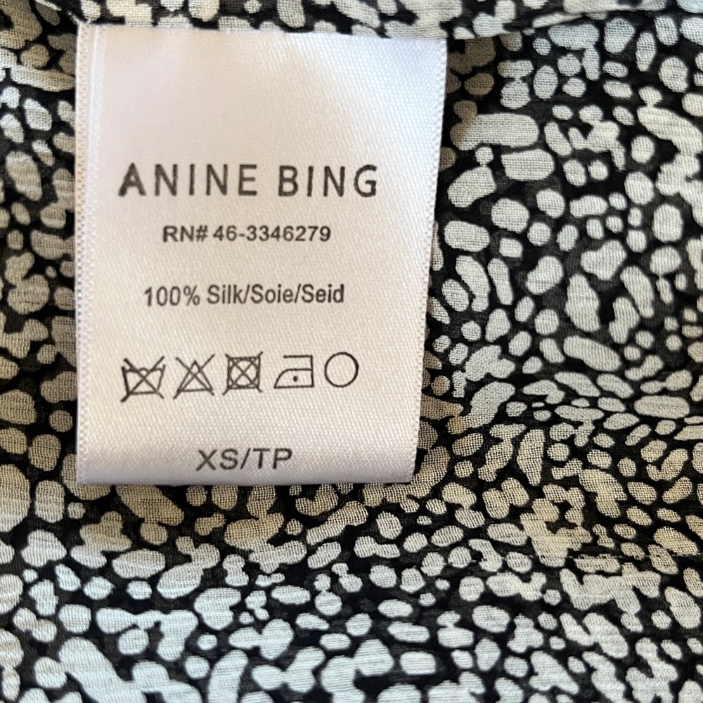 Anine Bing Abigail 100% silk black and white print blouse.  Size XS - Picture 7 of 8